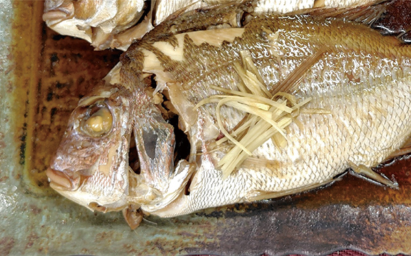 鯛塩焼きと煮付けセット